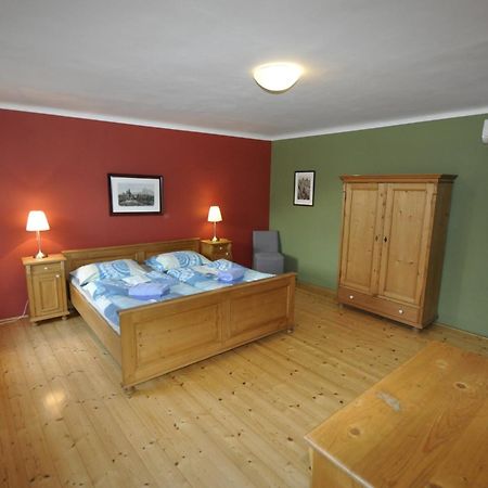 Liliova Apartments Прага Экстерьер фото